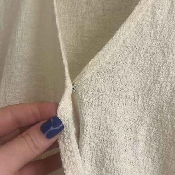 ✨Madewell Texture & Thread Tie Front Wrap Ivory  Sz Medium Top✨ - Picture 11 of 11